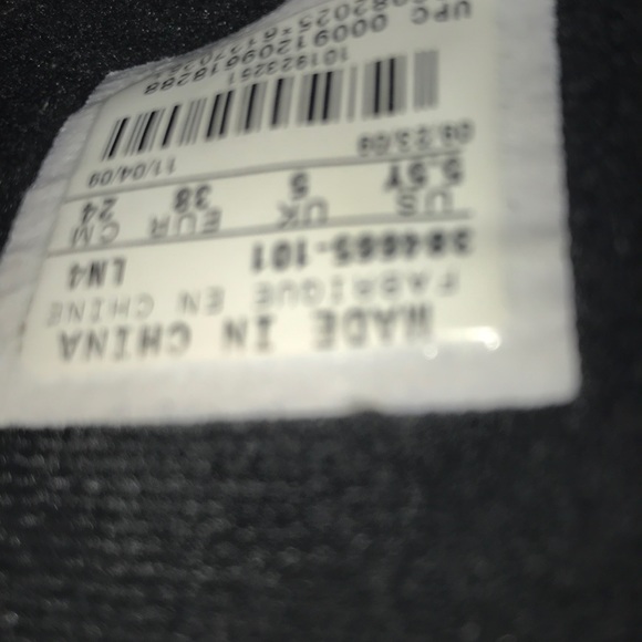 Jordan 6 - Picture 5 of 5